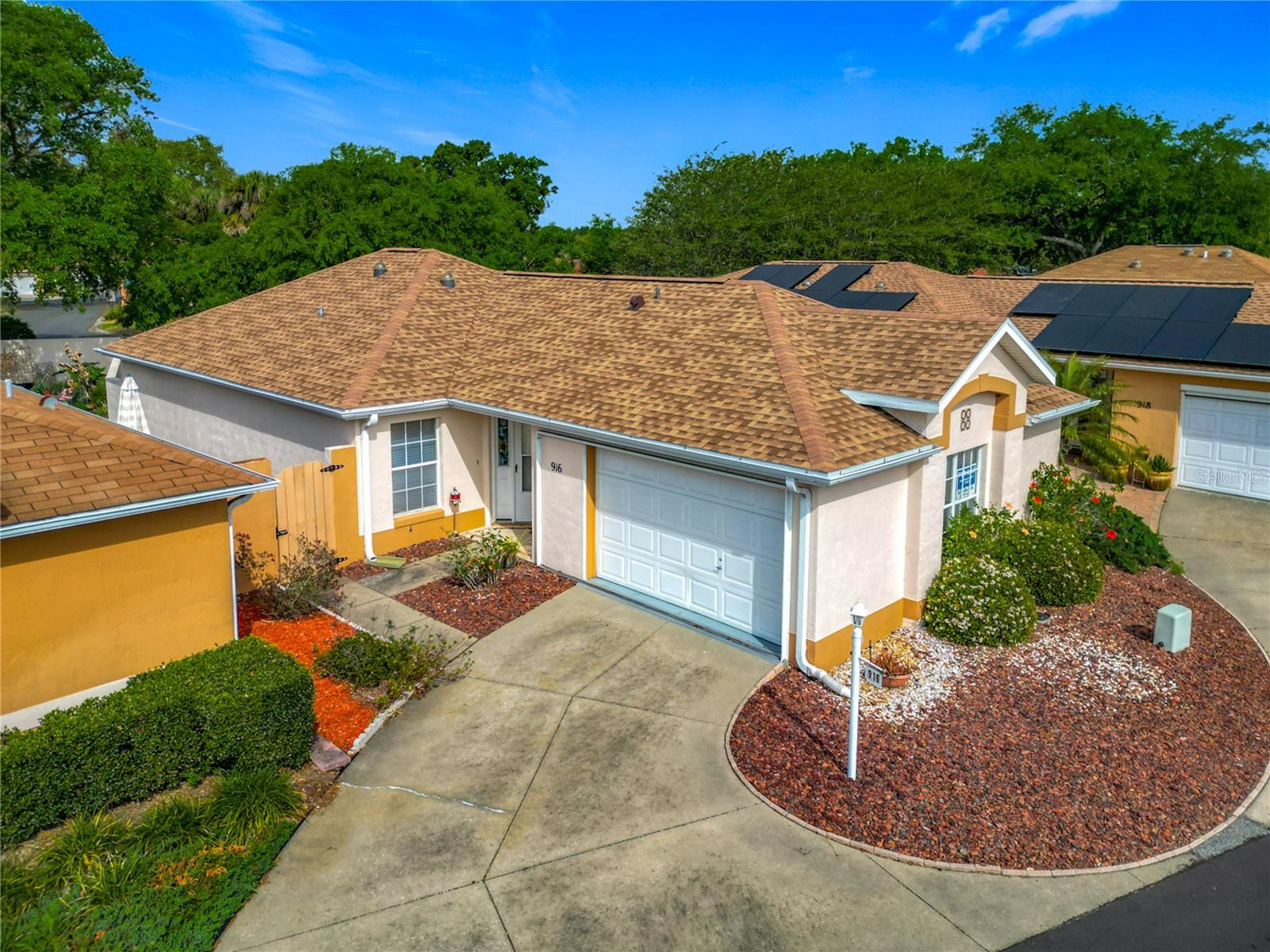 916 CANCUN CT, LADY LAKE, FL, 32159
