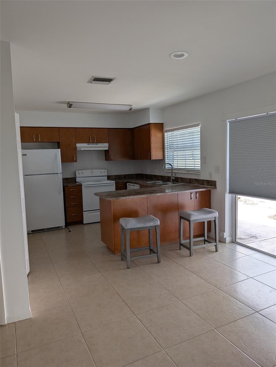 7112 ELDORADO DR, TAMPA, FL, 33615