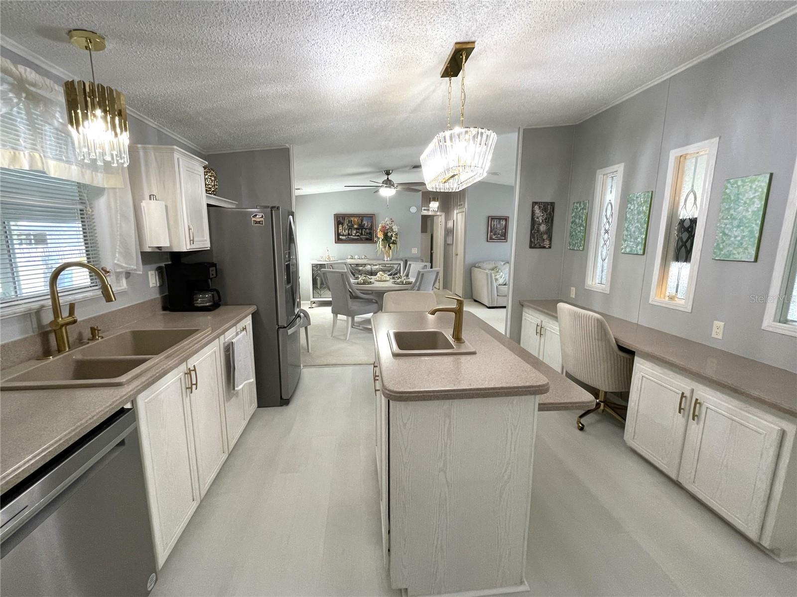 24437 HARBORVIEW RD #70, PORT CHARLOTTE, FL, 33980