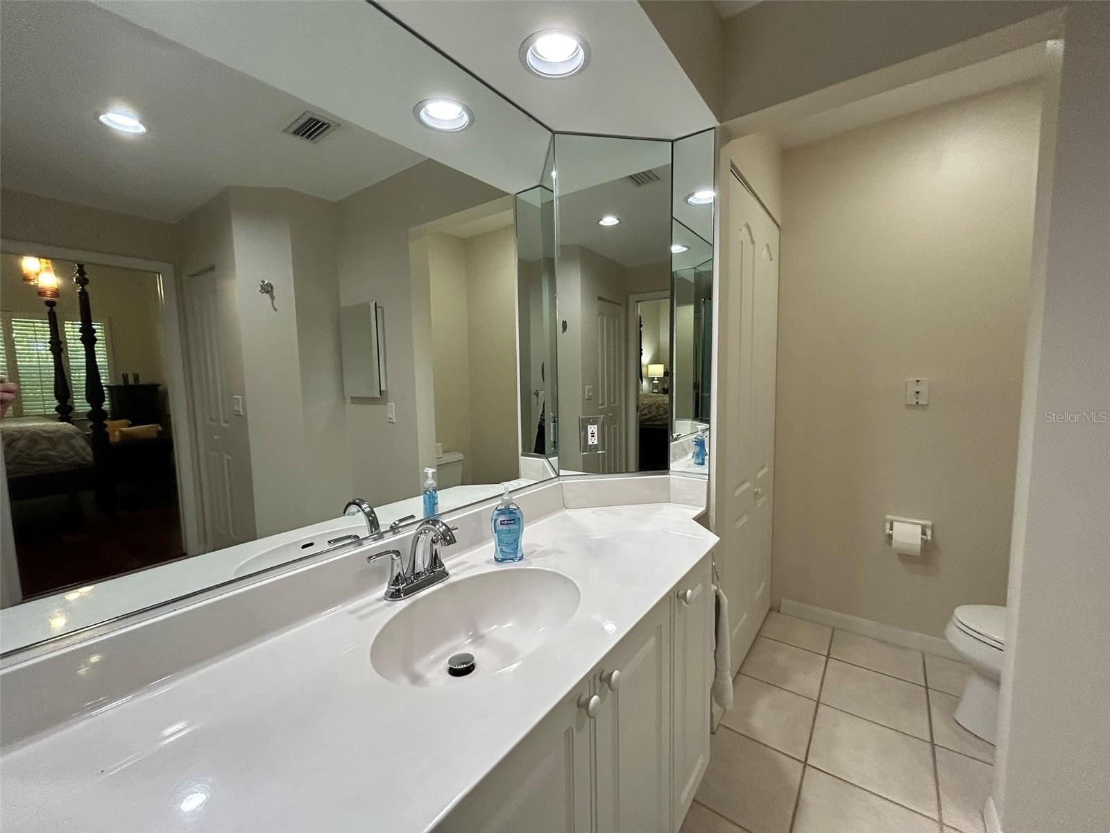 3803 54TH DR W #204, BRADENTON, FL, 34210