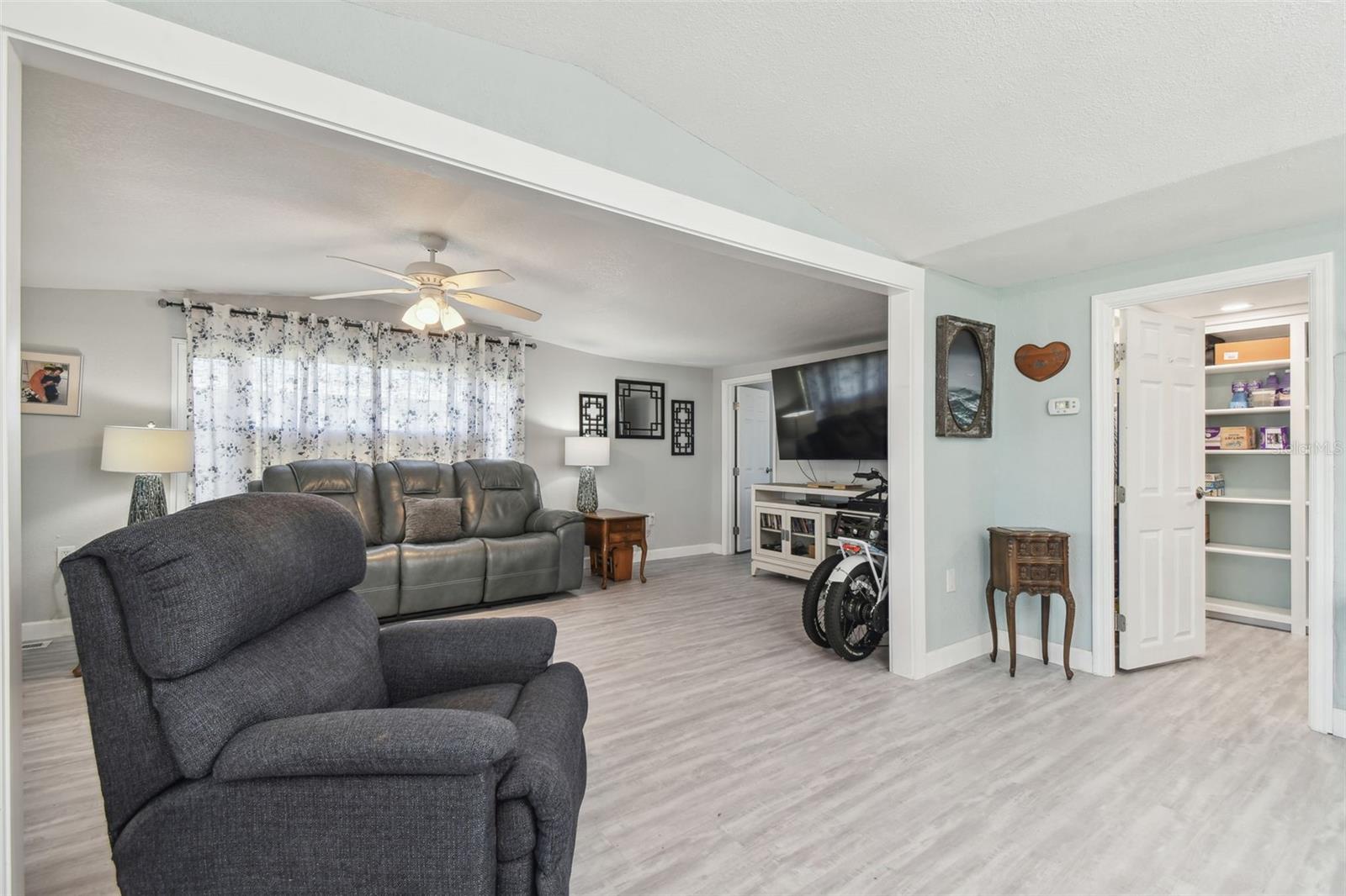 44 WILLIAM PENN WAY #4, PALM HARBOR, FL, 34684