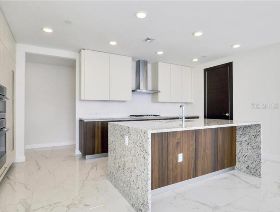 2900 W BAY TO BAY BLVD #902, TAMPA, FL, 33629