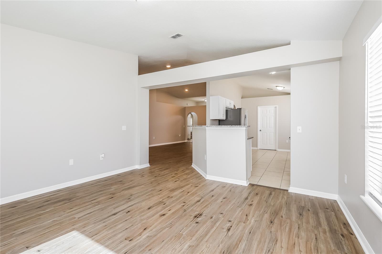 2339 SANDRIDGE CIR, EUSTIS, FL, 32726