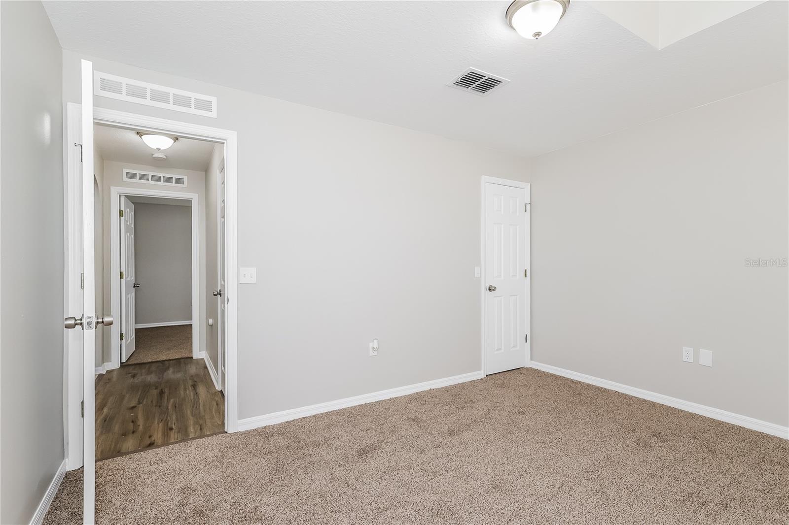 2339 SANDRIDGE CIR, EUSTIS, FL, 32726