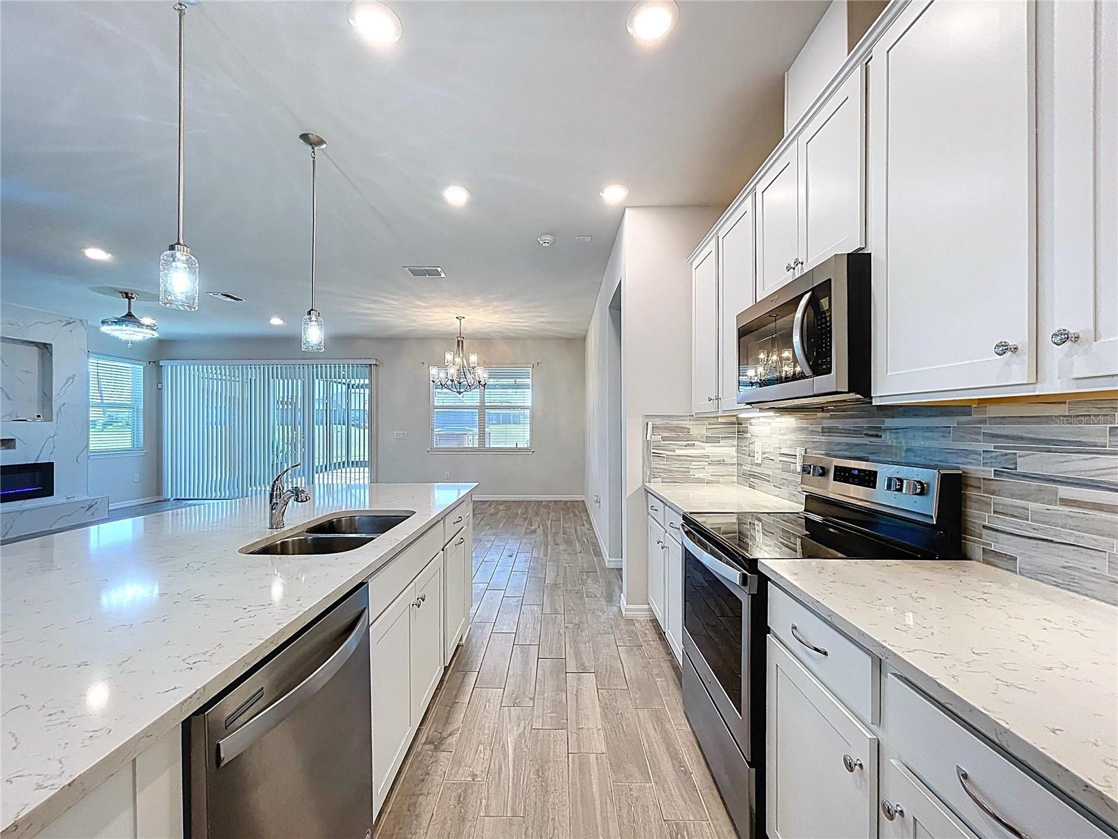 9684 IBIS GROVE BLVD, WESLEY CHAPEL, FL, 33545