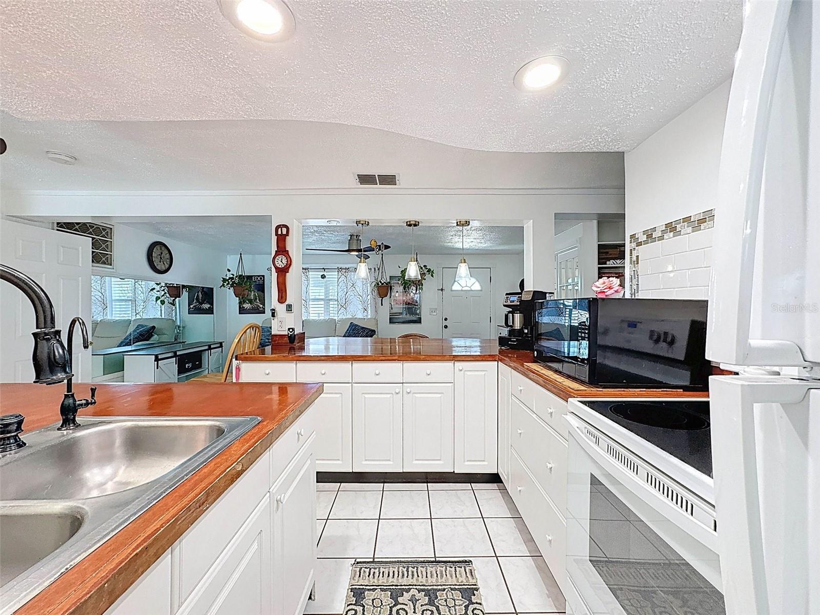 4236 BEACON SQUARE DR, HOLIDAY, FL, 34691