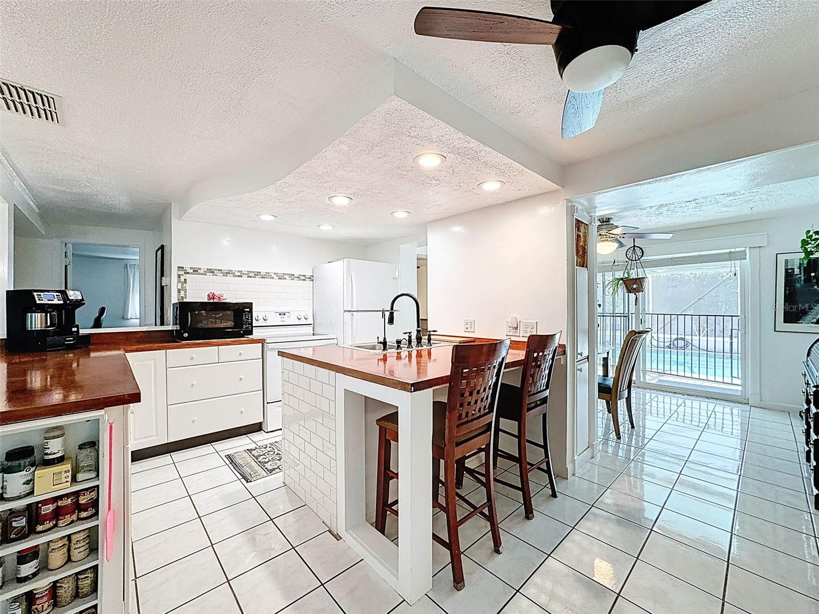 4236 BEACON SQUARE DR, HOLIDAY, FL, 34691