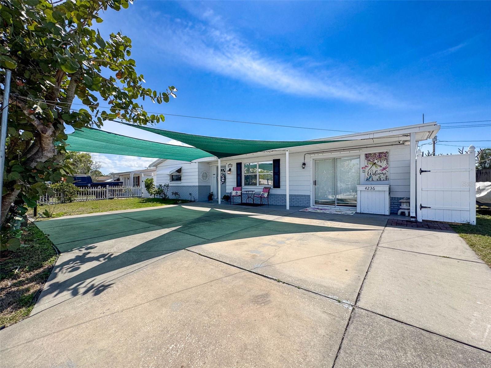 4236 BEACON SQUARE DR, HOLIDAY, FL, 34691