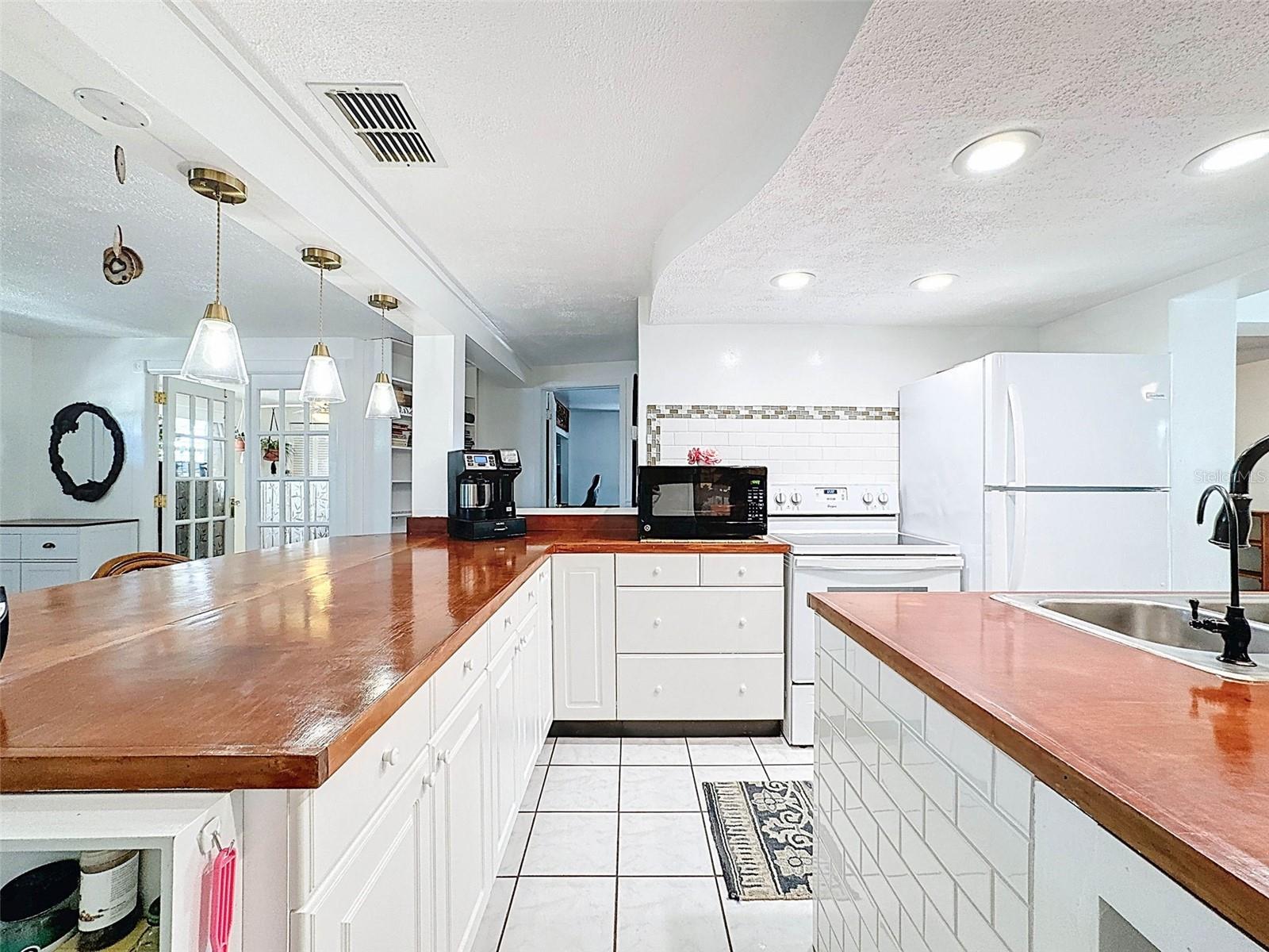 4236 BEACON SQUARE DR, HOLIDAY, FL, 34691