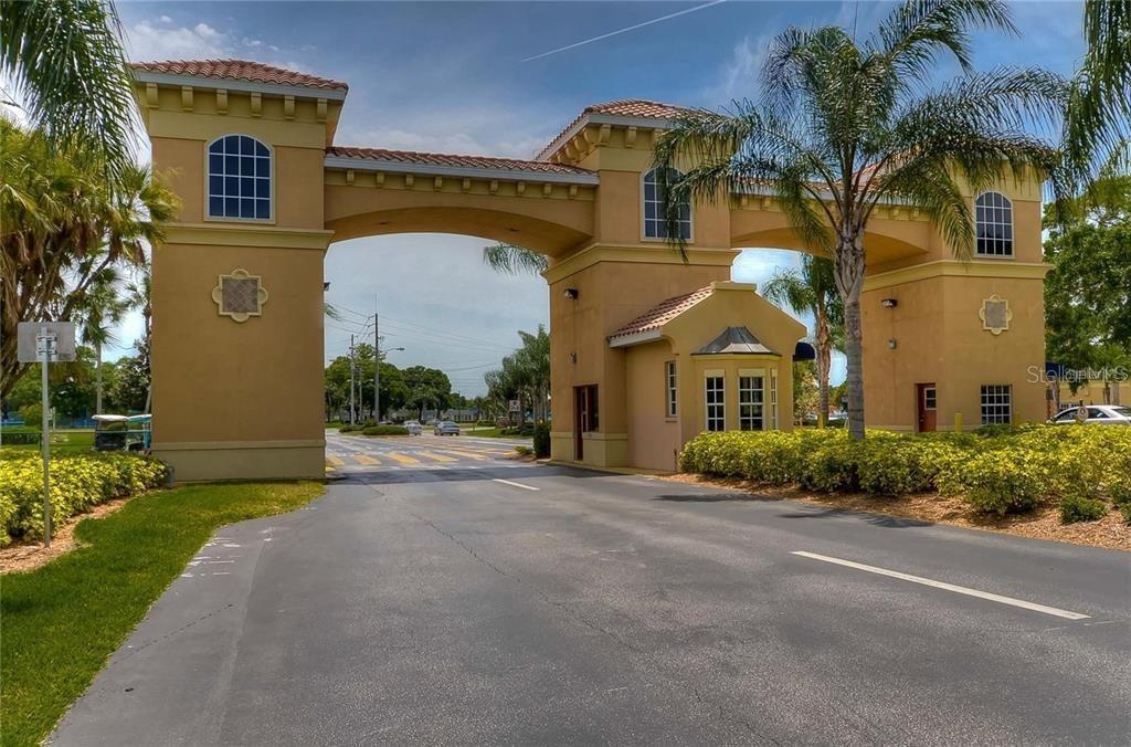 2401 RICHMOND GREENS CT, SUN CITY CENTER, FL, 33573