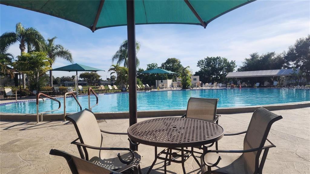 2401 RICHMOND GREENS CT, SUN CITY CENTER, FL, 33573