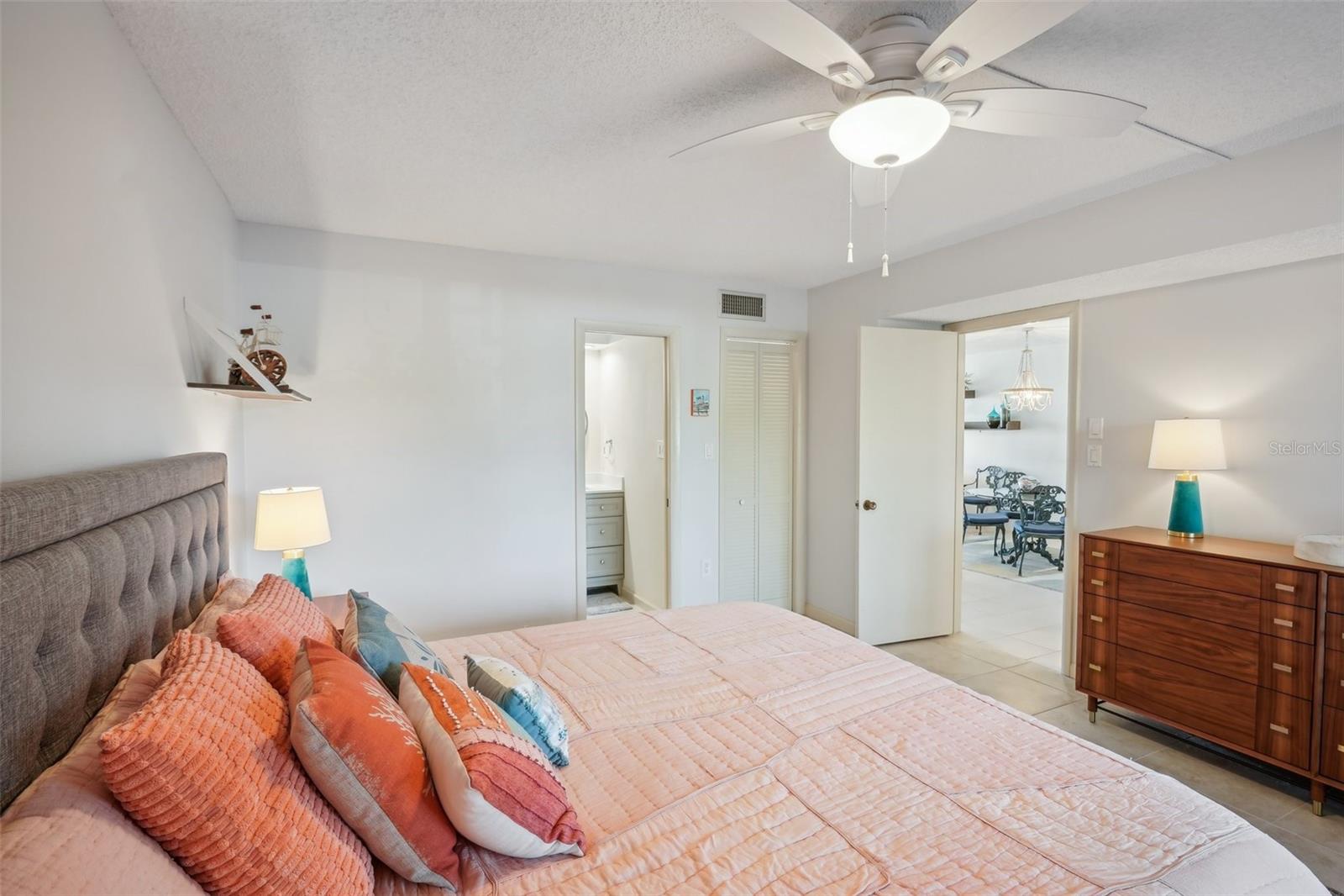 725 MANATEE AVE #725, HOLMES BEACH, FL, 34217