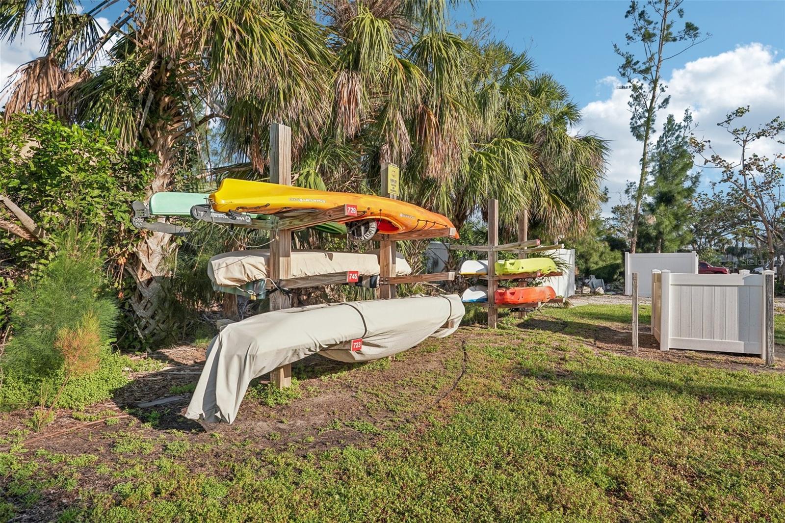 725 MANATEE AVE #725, HOLMES BEACH, FL, 34217