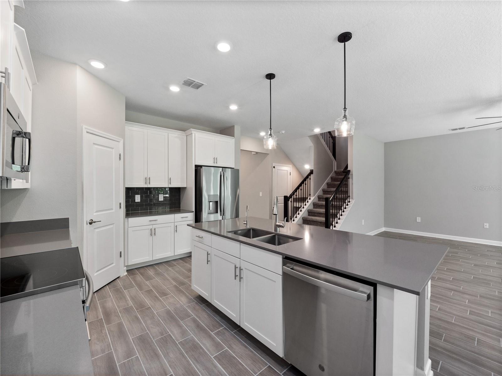 3038 CAMDEN WAY, DAVENPORT, FL, 33837