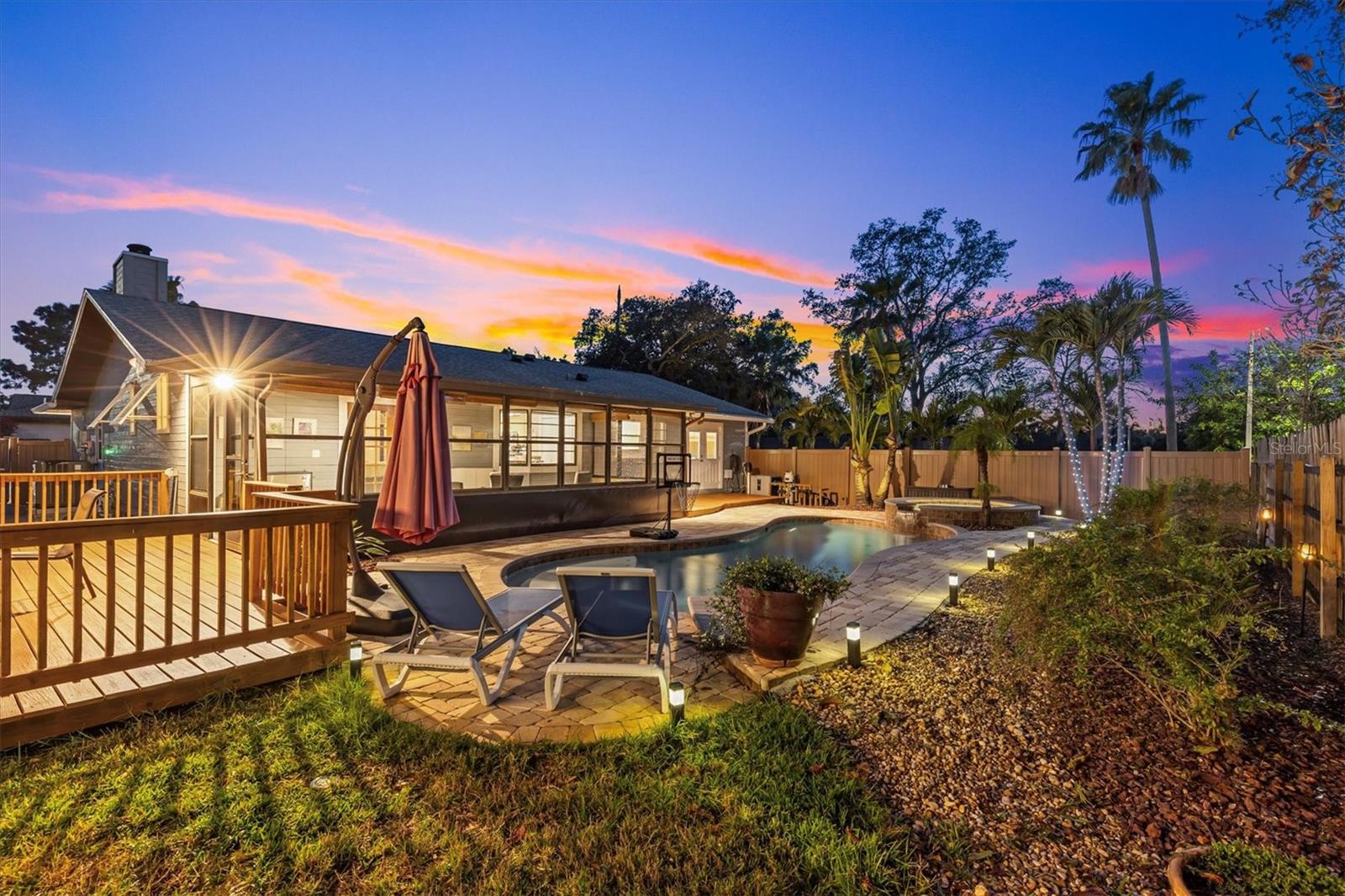 1330 GULFVIEW WOODS LN, TARPON SPRINGS, FL, 34689