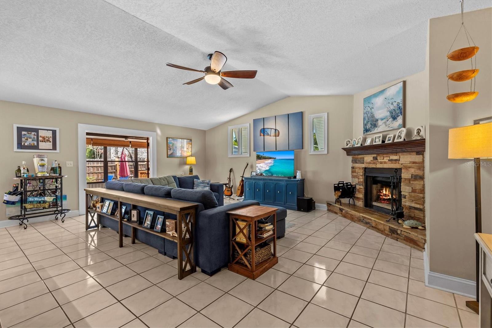 1330 GULFVIEW WOODS LN, TARPON SPRINGS, FL, 34689