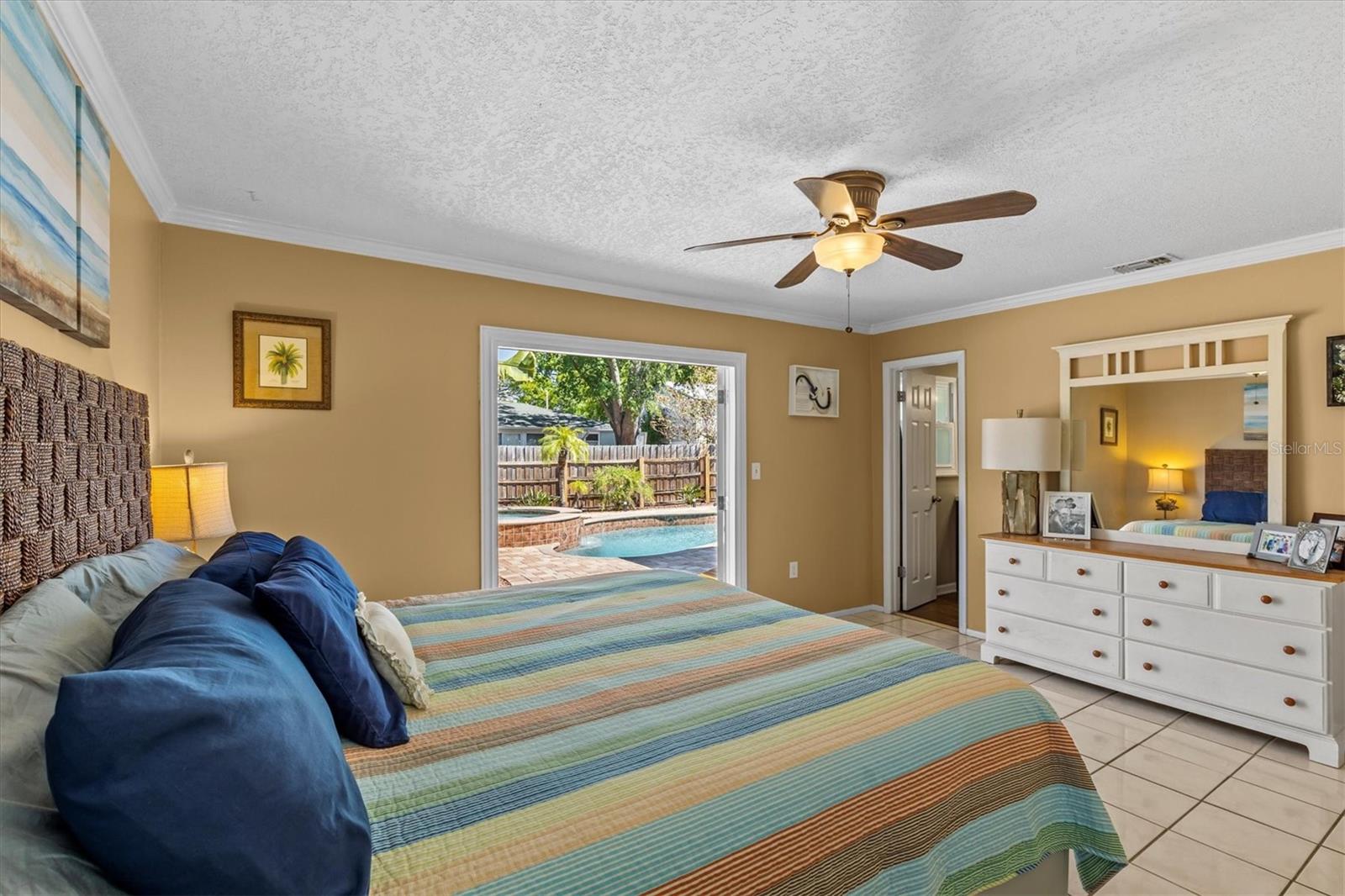 1330 GULFVIEW WOODS LN, TARPON SPRINGS, FL, 34689