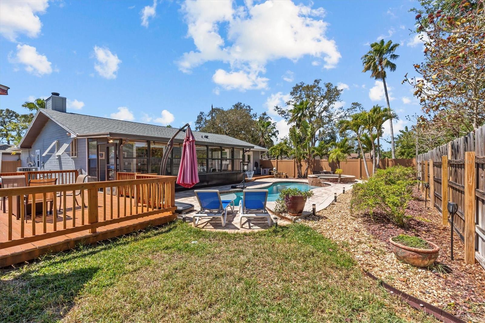 1330 GULFVIEW WOODS LN, TARPON SPRINGS, FL, 34689