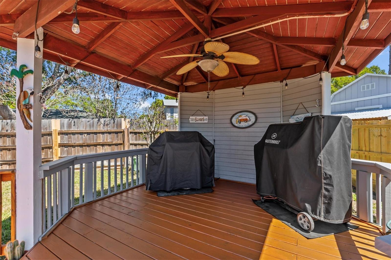1330 GULFVIEW WOODS LN, TARPON SPRINGS, FL, 34689