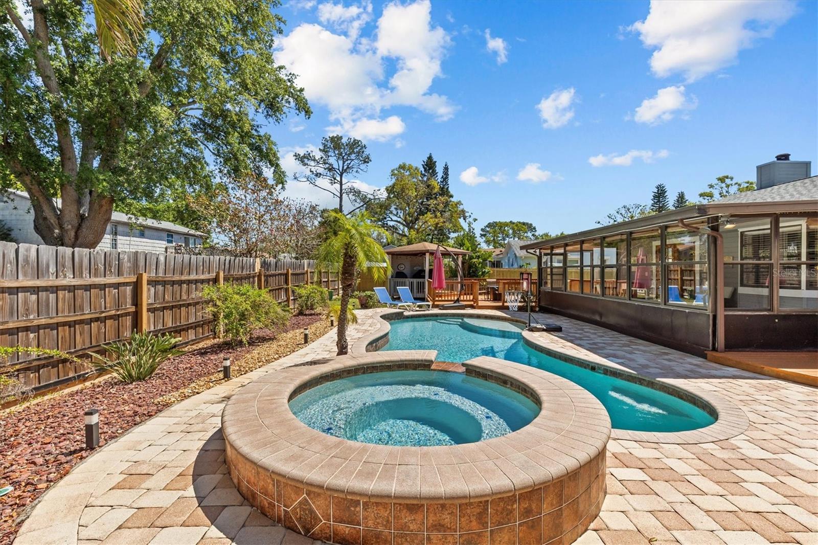 1330 GULFVIEW WOODS LN, TARPON SPRINGS, FL, 34689