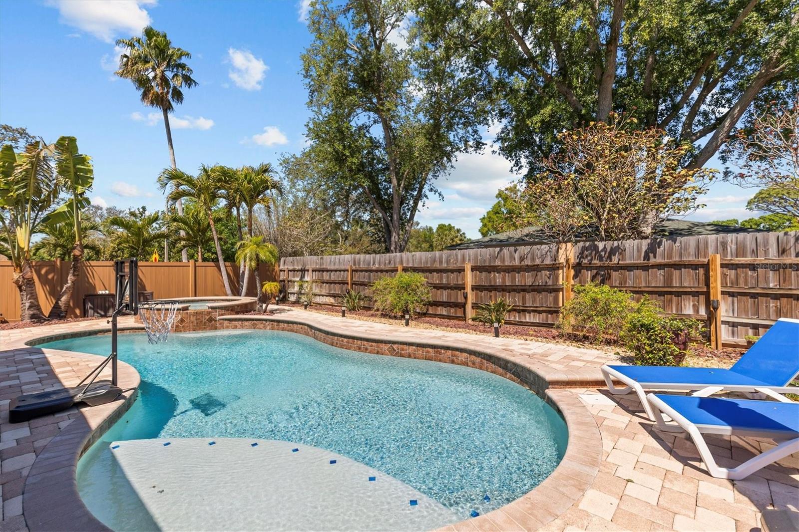1330 GULFVIEW WOODS LN, TARPON SPRINGS, FL, 34689