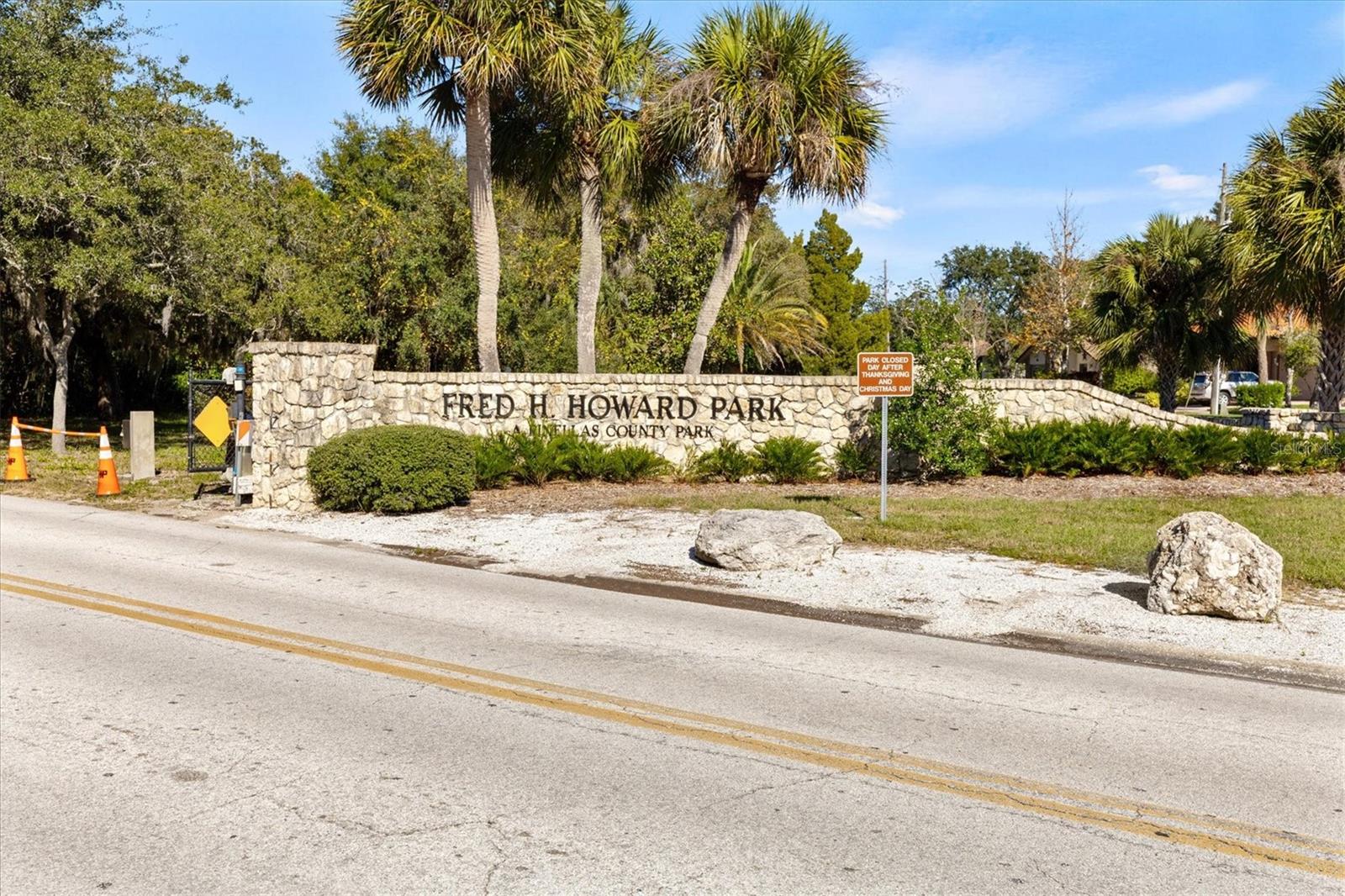 1330 GULFVIEW WOODS LN, TARPON SPRINGS, FL, 34689
