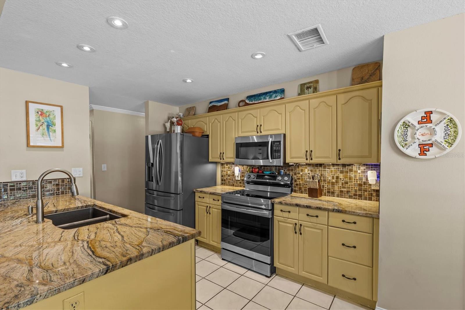 1330 GULFVIEW WOODS LN, TARPON SPRINGS, FL, 34689