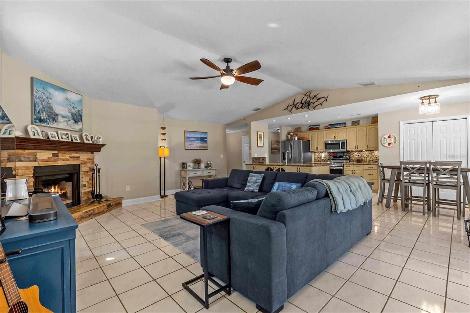1330 GULFVIEW WOODS LN, TARPON SPRINGS, FL, 34689