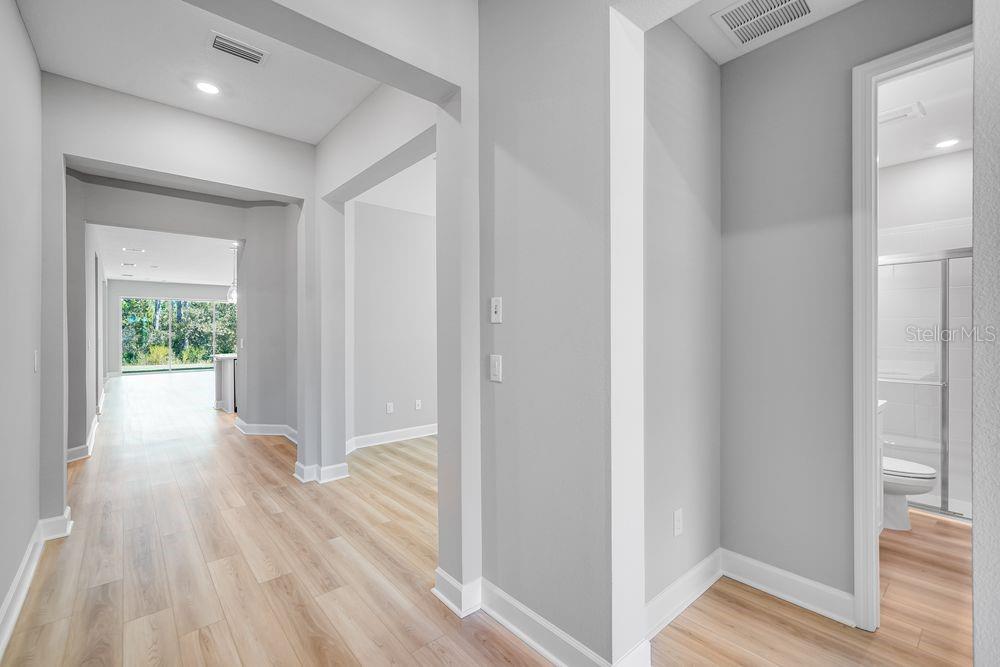 1702 TRAILHEAD LN, ZEPHYRHILLS, FL, 33541