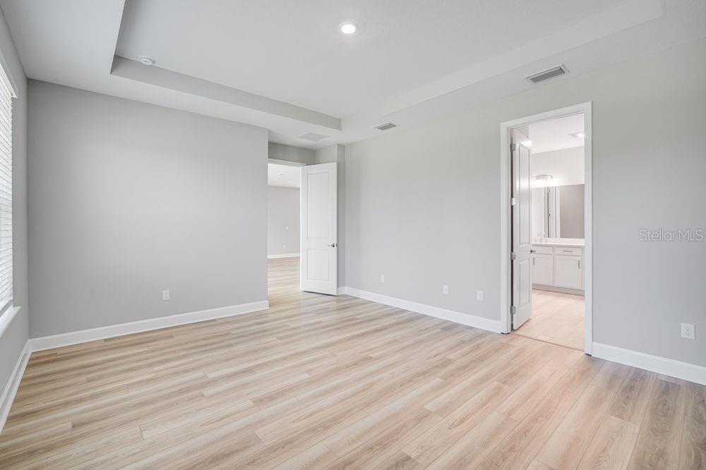 1702 TRAILHEAD LN, ZEPHYRHILLS, FL, 33541
