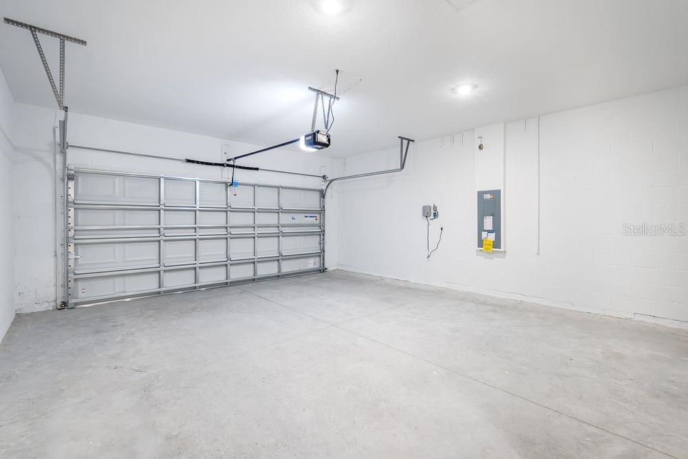 1702 TRAILHEAD LN, ZEPHYRHILLS, FL, 33541