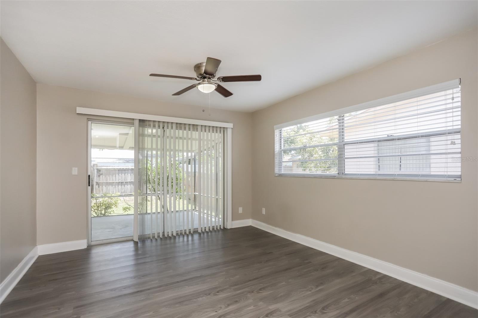 1827 MASSACHUSETTS AVE NE, ST PETERSBURG, FL, 33703