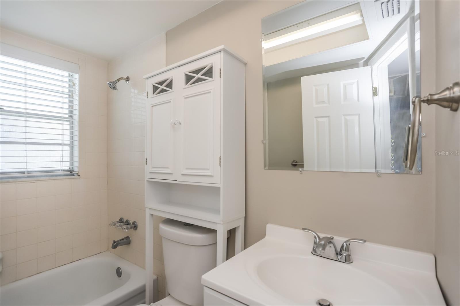 1827 MASSACHUSETTS AVE NE, ST PETERSBURG, FL, 33703