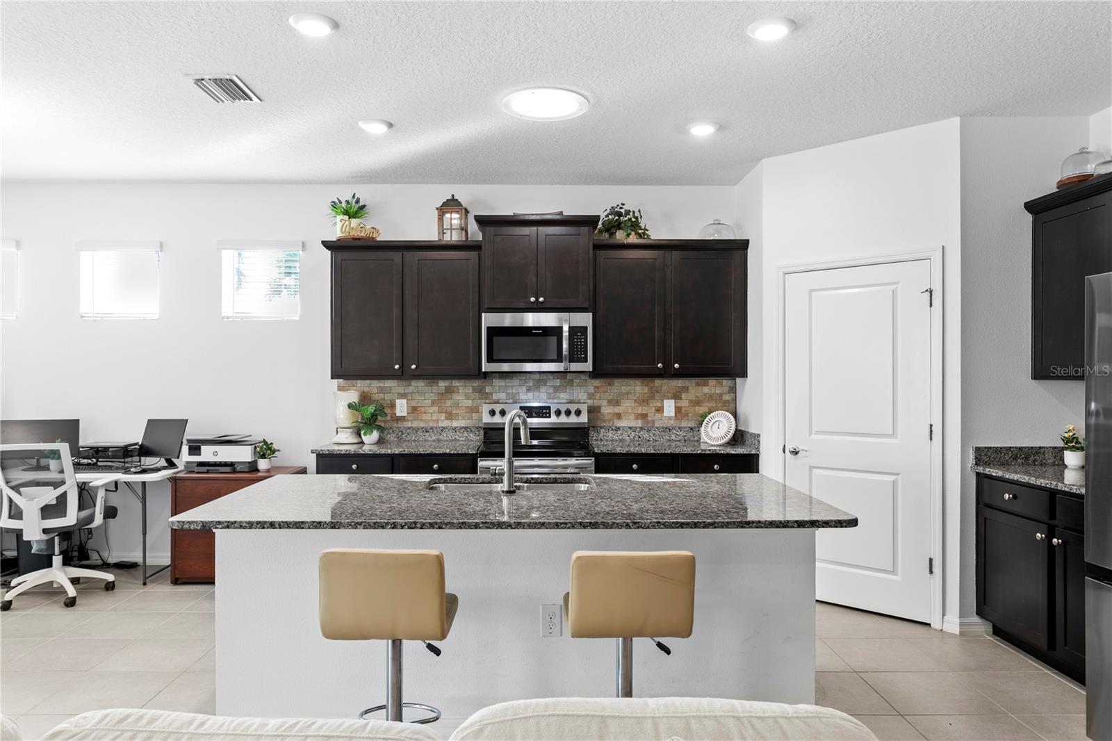 1044 MANZANAR PL, WESLEY CHAPEL, FL, 33543