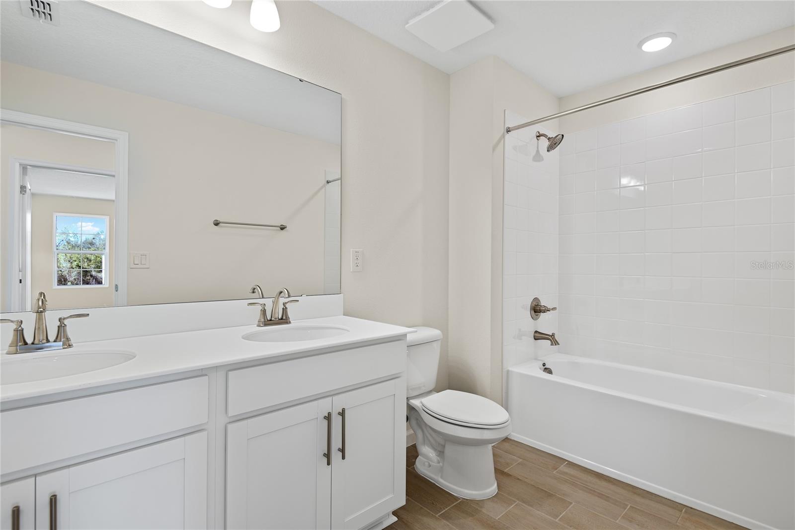 550 SUMMIT RIVER DR, APOPKA, FL, 32712