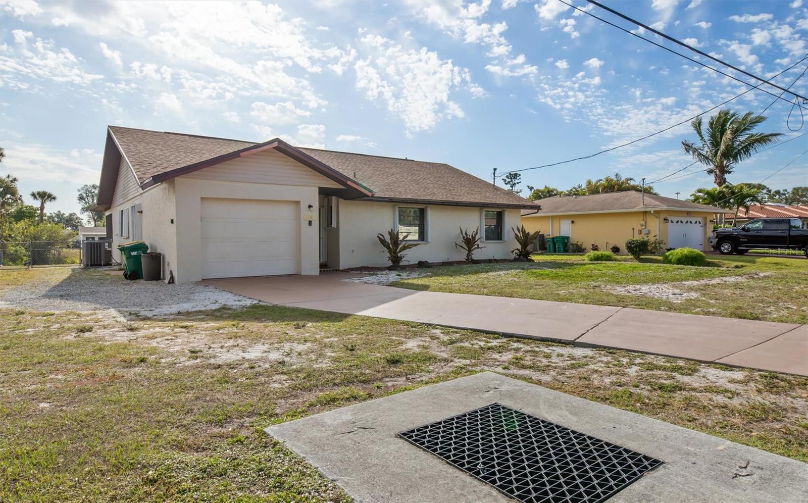 2368 PELLAM BLVD, PORT CHARLOTTE, FL, 33948