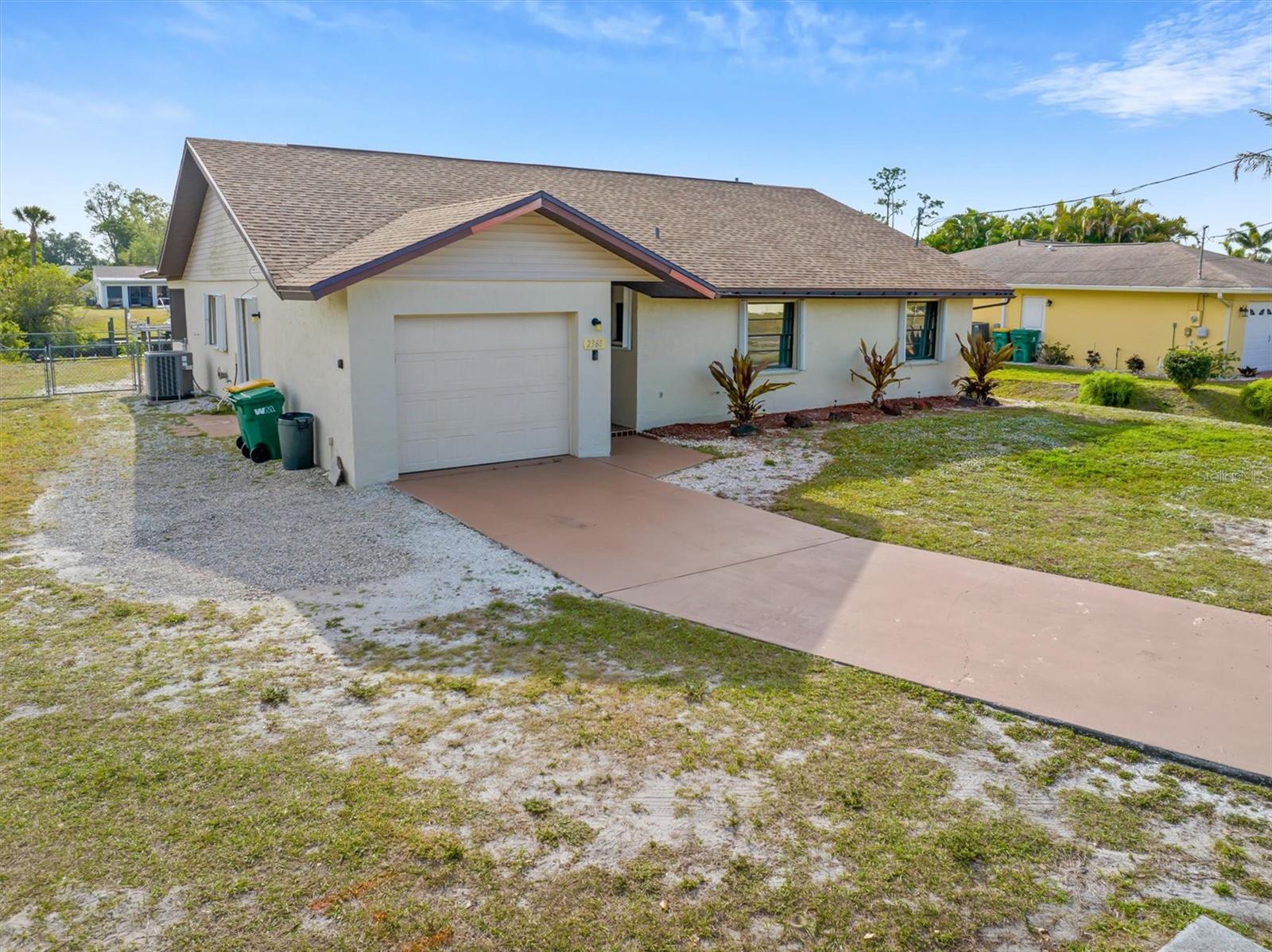2368 PELLAM BLVD, PORT CHARLOTTE, FL, 33948