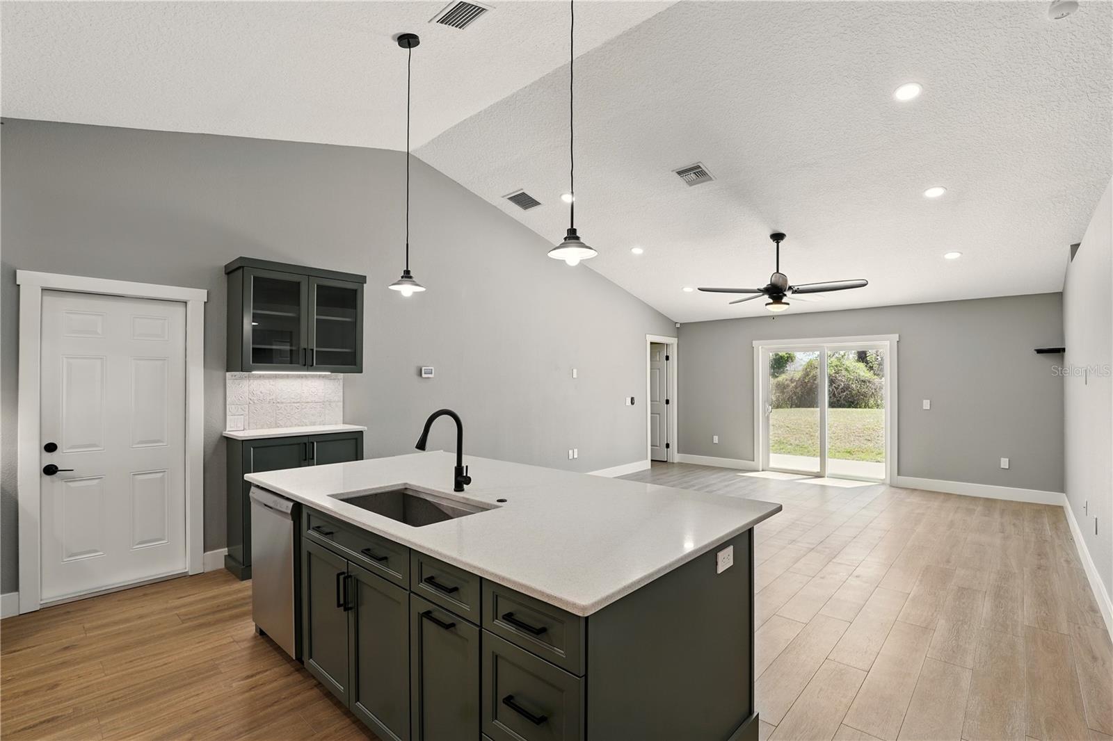 3201 N TULSA DR, DELTONA, FL, 32738