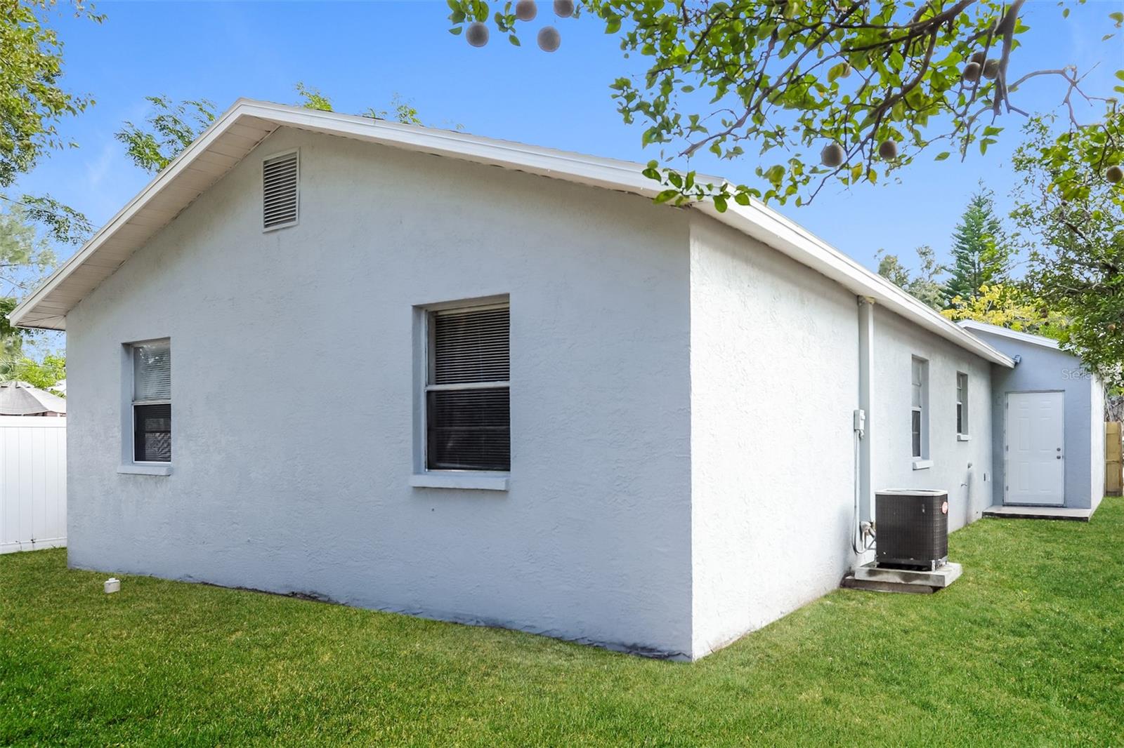 3933 10TH AVE S, ST PETERSBURG, FL, 33711