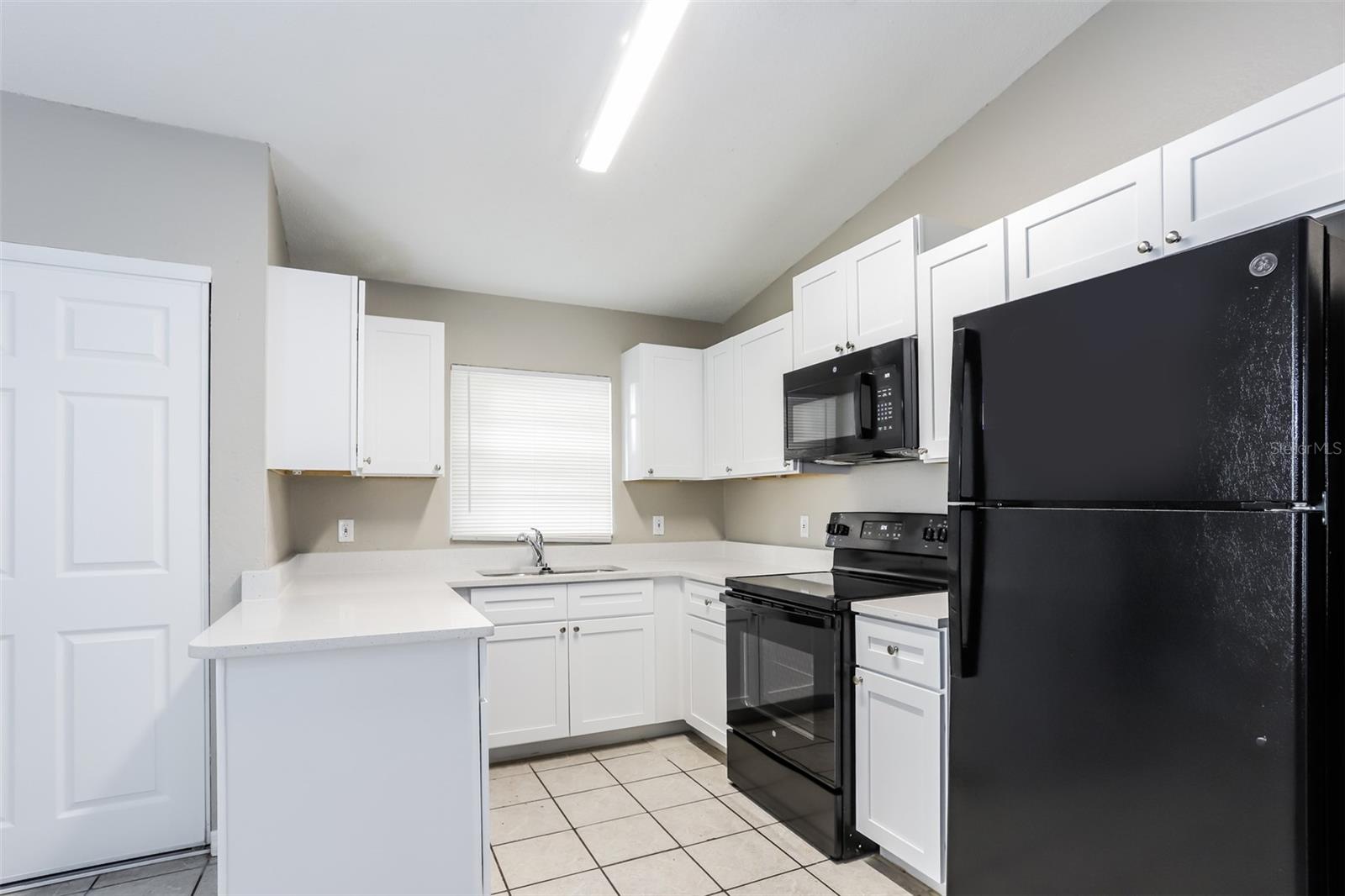 3933 10TH AVE S, ST PETERSBURG, FL, 33711