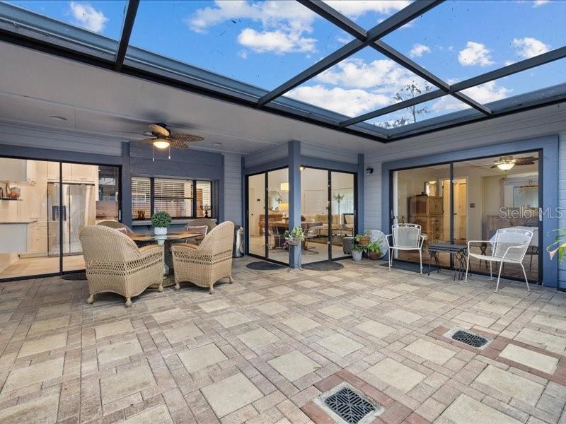 100 MORNING DOVE PL, OLDSMAR, FL, 34677