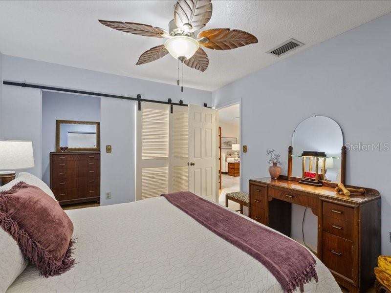 100 MORNING DOVE PL, OLDSMAR, FL, 34677