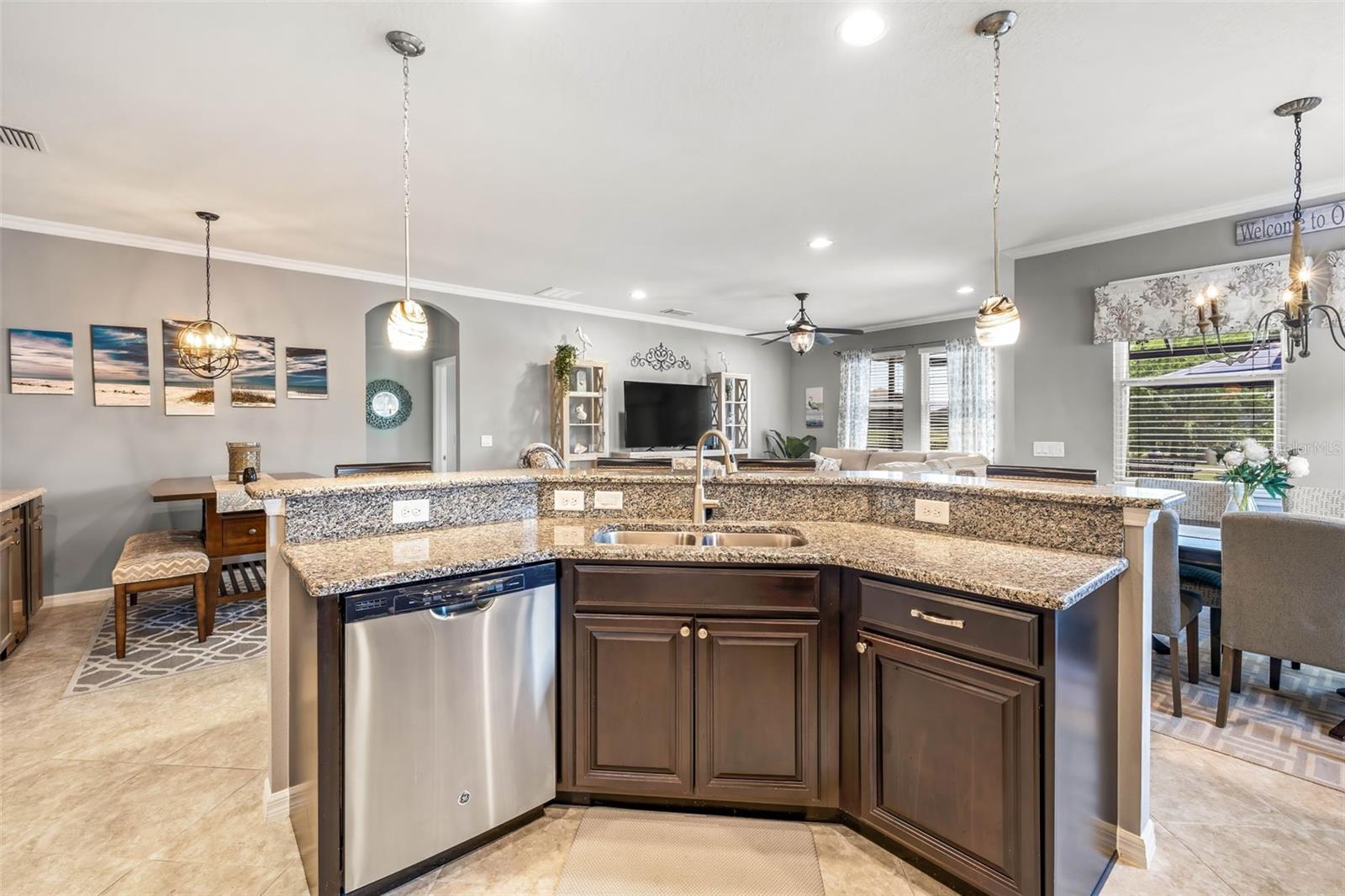 11327 EMERALD SHORE DR, RIVERVIEW, FL, 33579