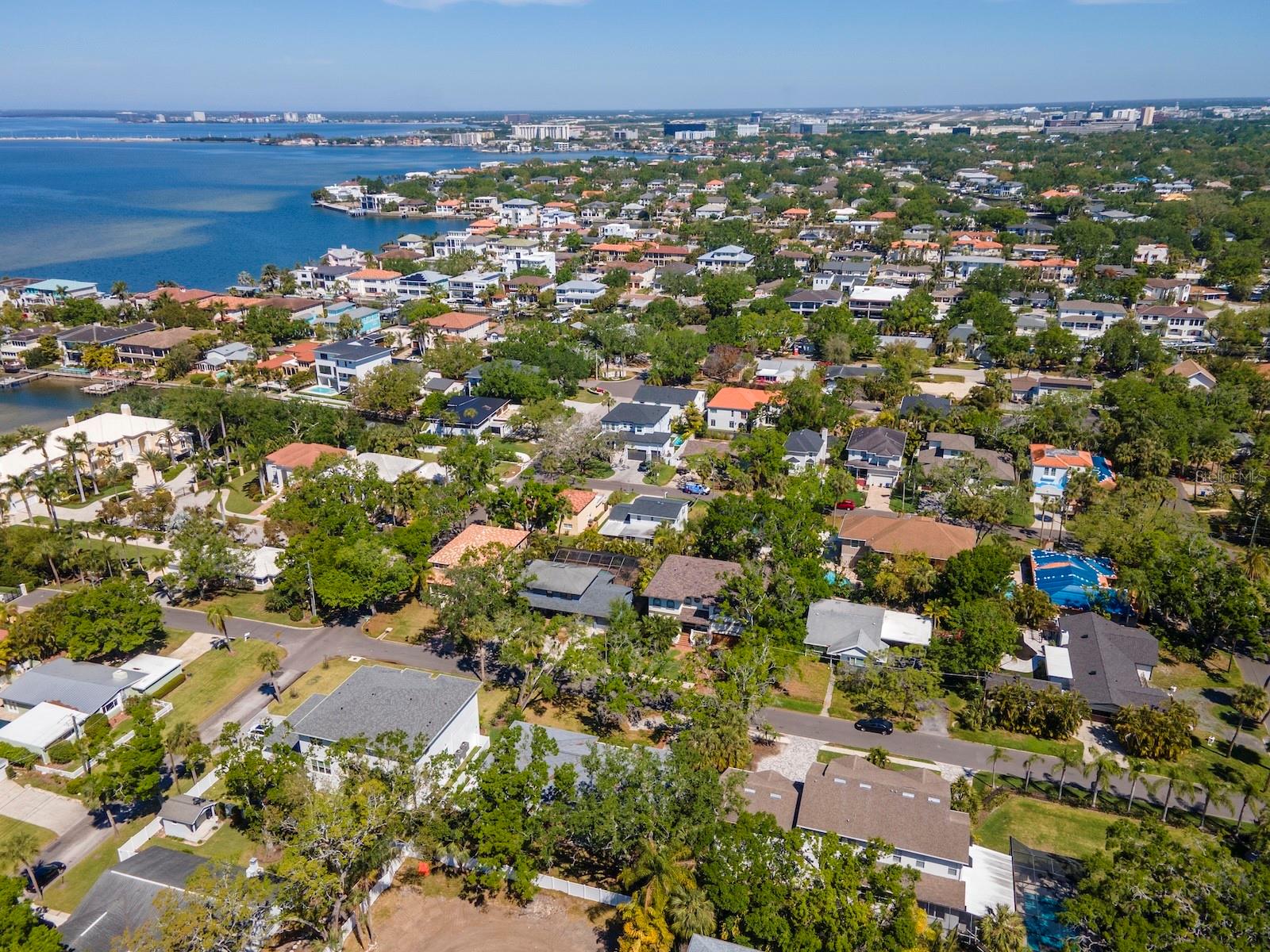 4910 W JUNO ST, TAMPA, FL, 33629