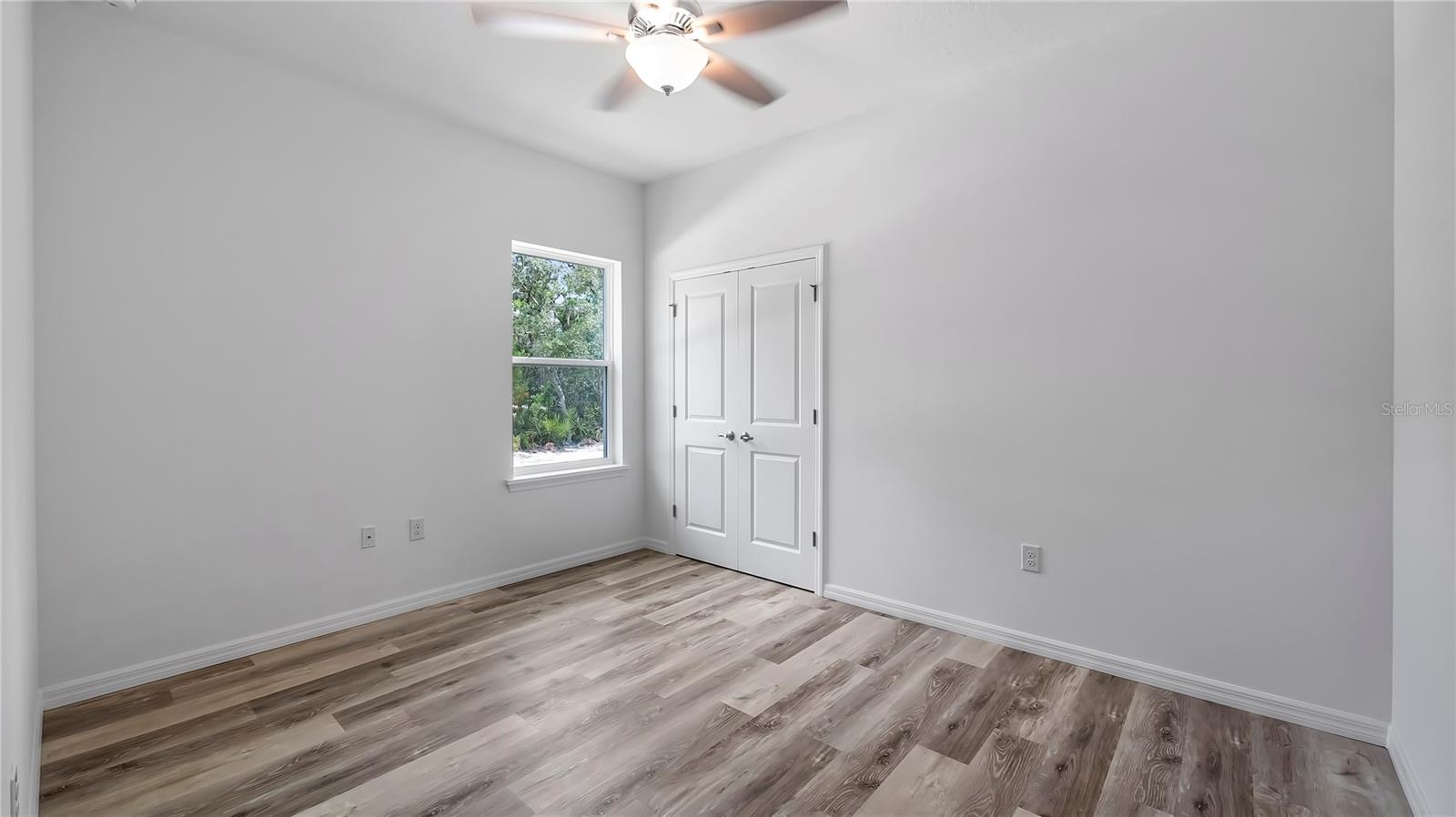 40700 E NINTH AVE, UMATILLA, FL, 32784