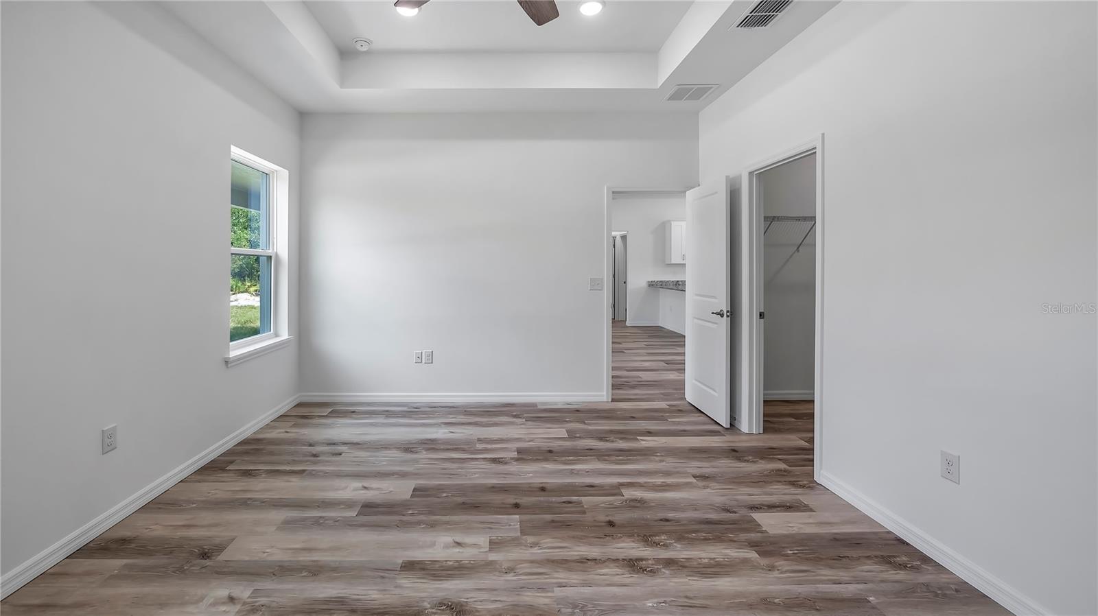 40700 E NINTH AVE, UMATILLA, FL, 32784