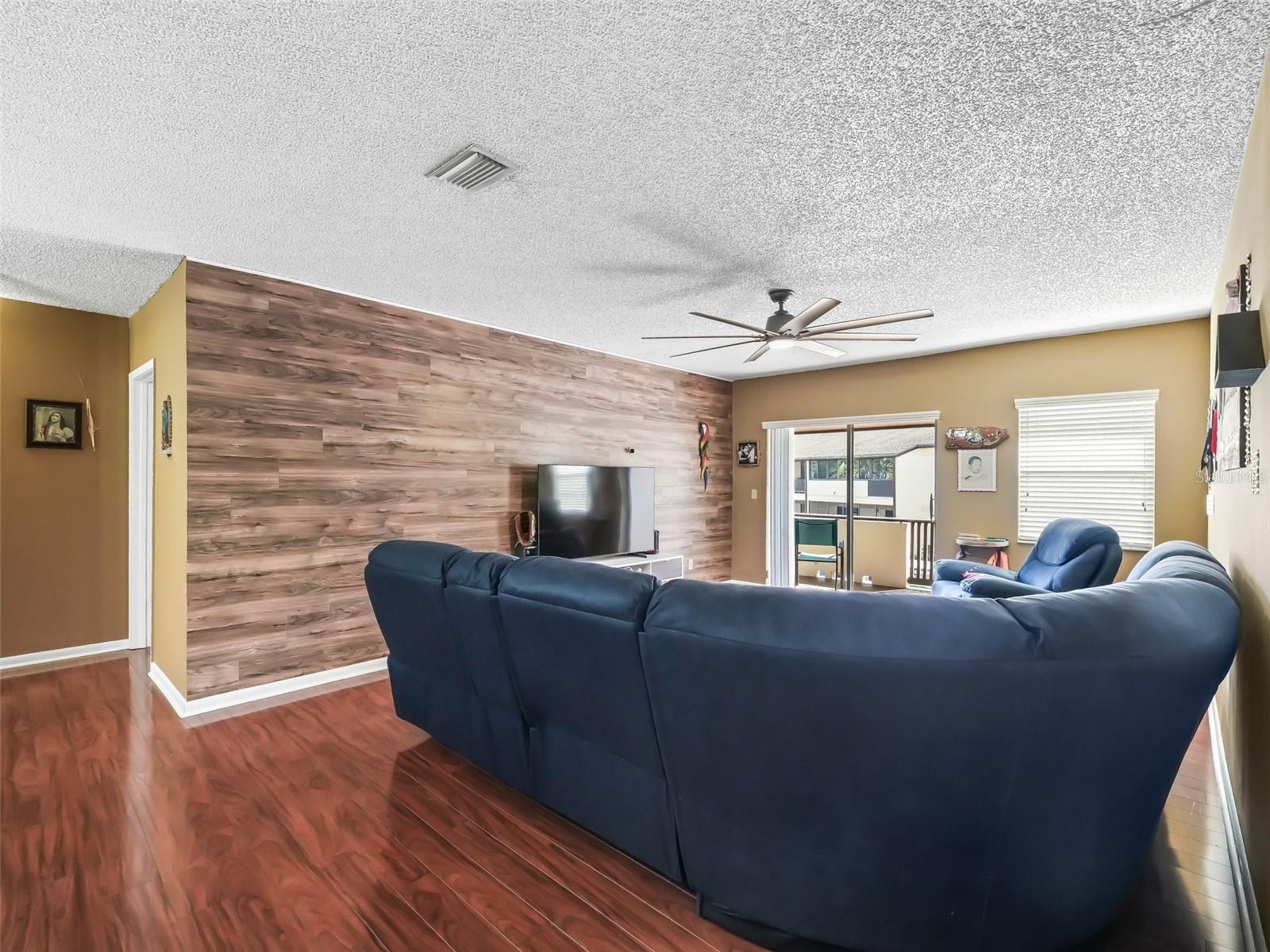 3437 E FORT KING ST #220, OCALA, FL, 34470