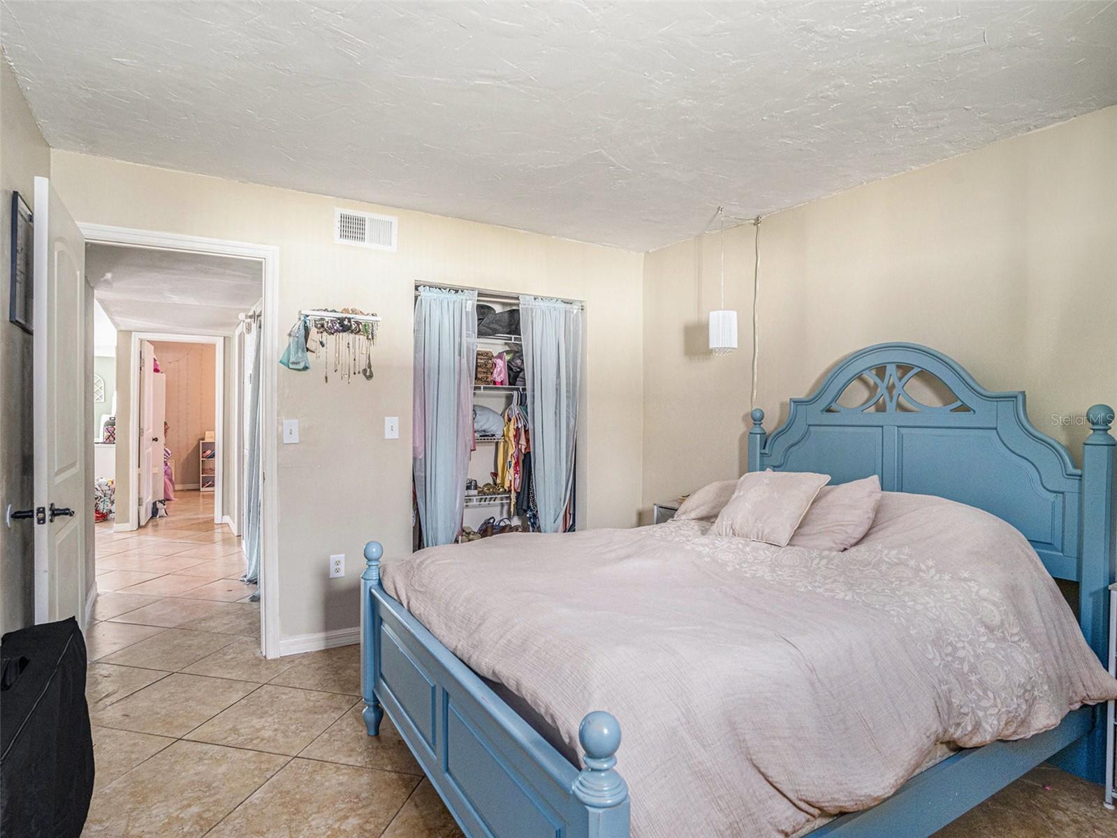 4301 LONGSHORE DR, LAND O LAKES, FL, 34639