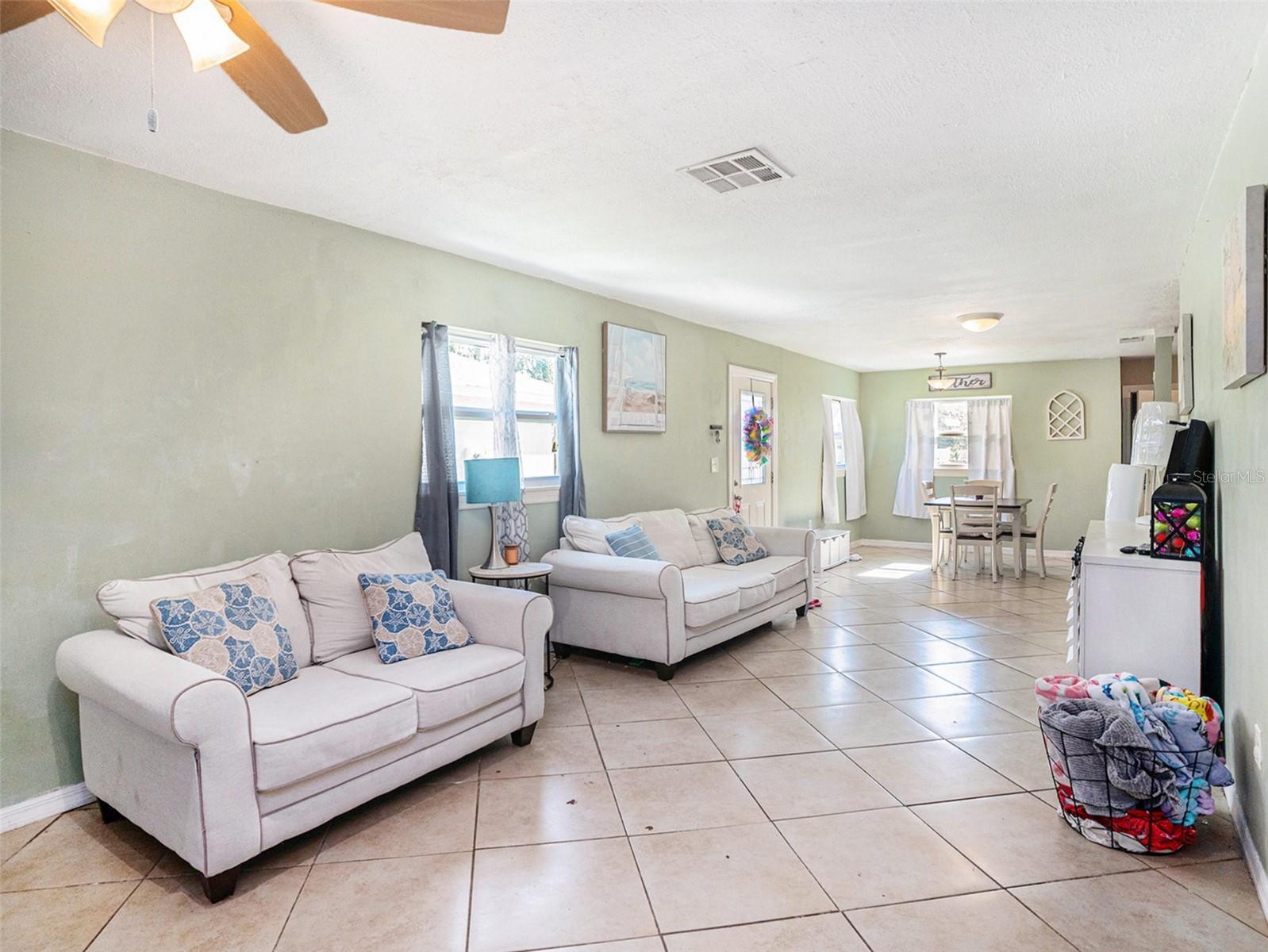 4301 LONGSHORE DR, LAND O LAKES, FL, 34639