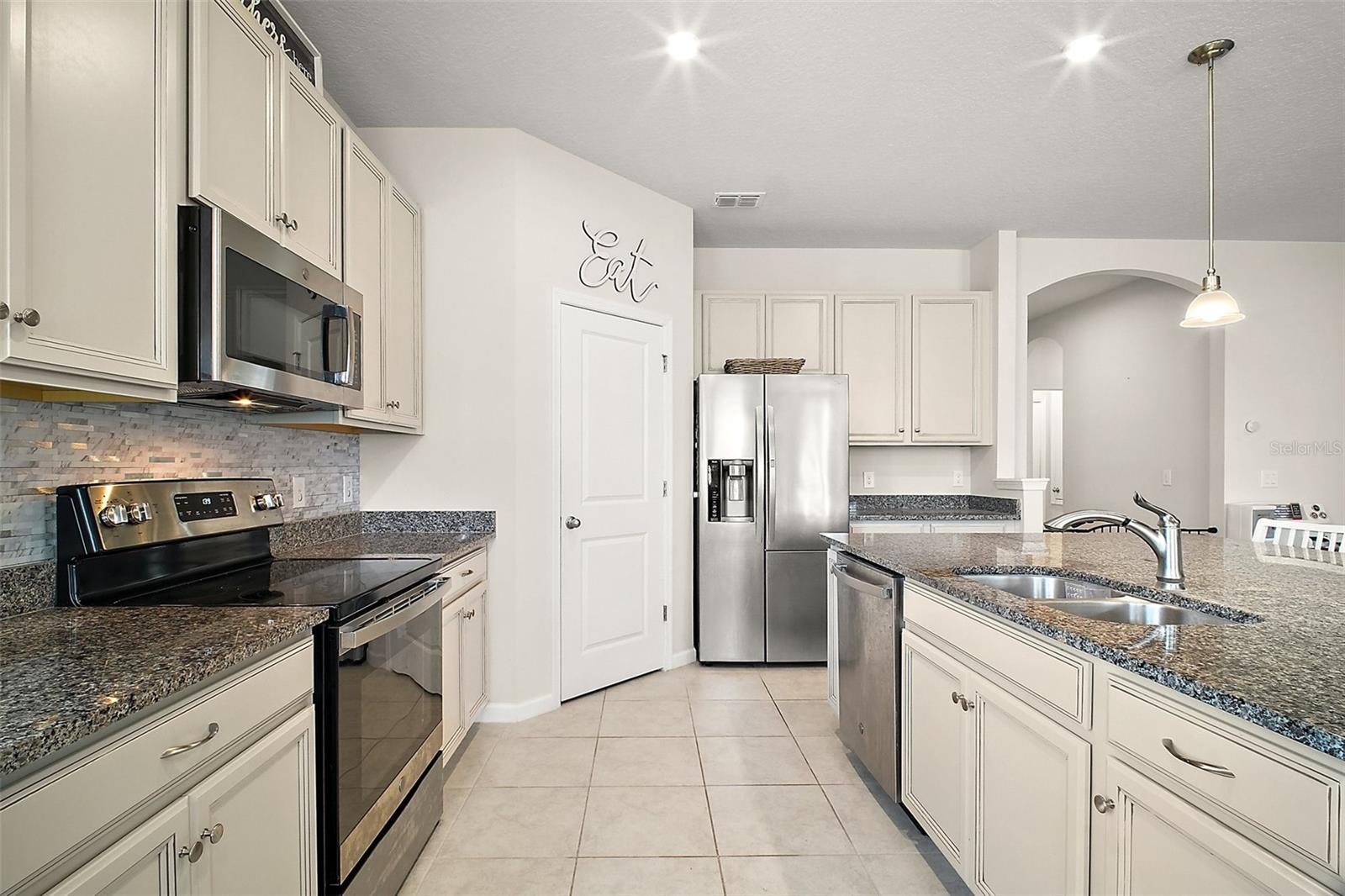 3193 HILL POINT ST, MINNEOLA, FL, 34715